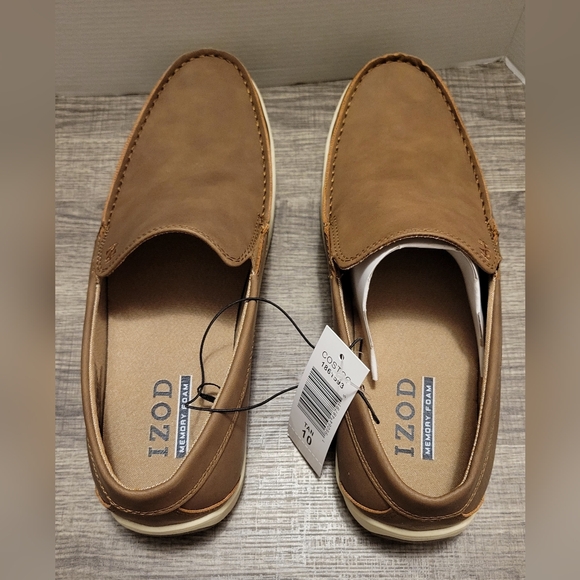 IZOD Men's Tan Slip-On Loafers - Picture 3 of 5
